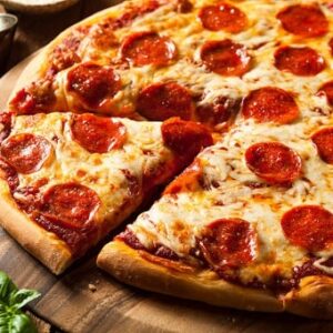 WHITE GARLIC CHICKEN PIZZA